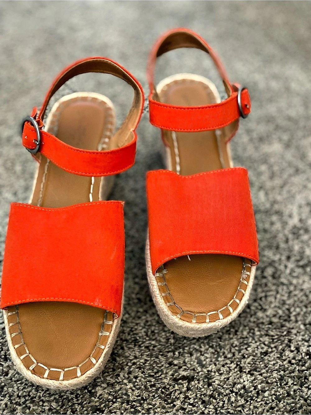 Aerosoles Arianna Wedge Sandals in Orange US 9.5 Like New
